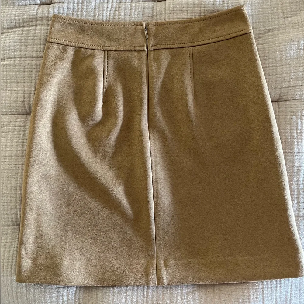 Like-New LOFT Faux Suede Pocket Shift Skirt - Picture 6 of 8